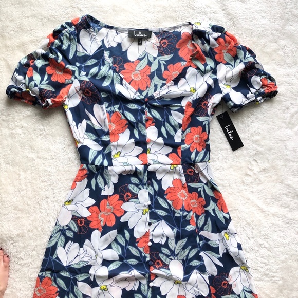 Lulu’s Floral Dress NWT - Picture 4 of 6